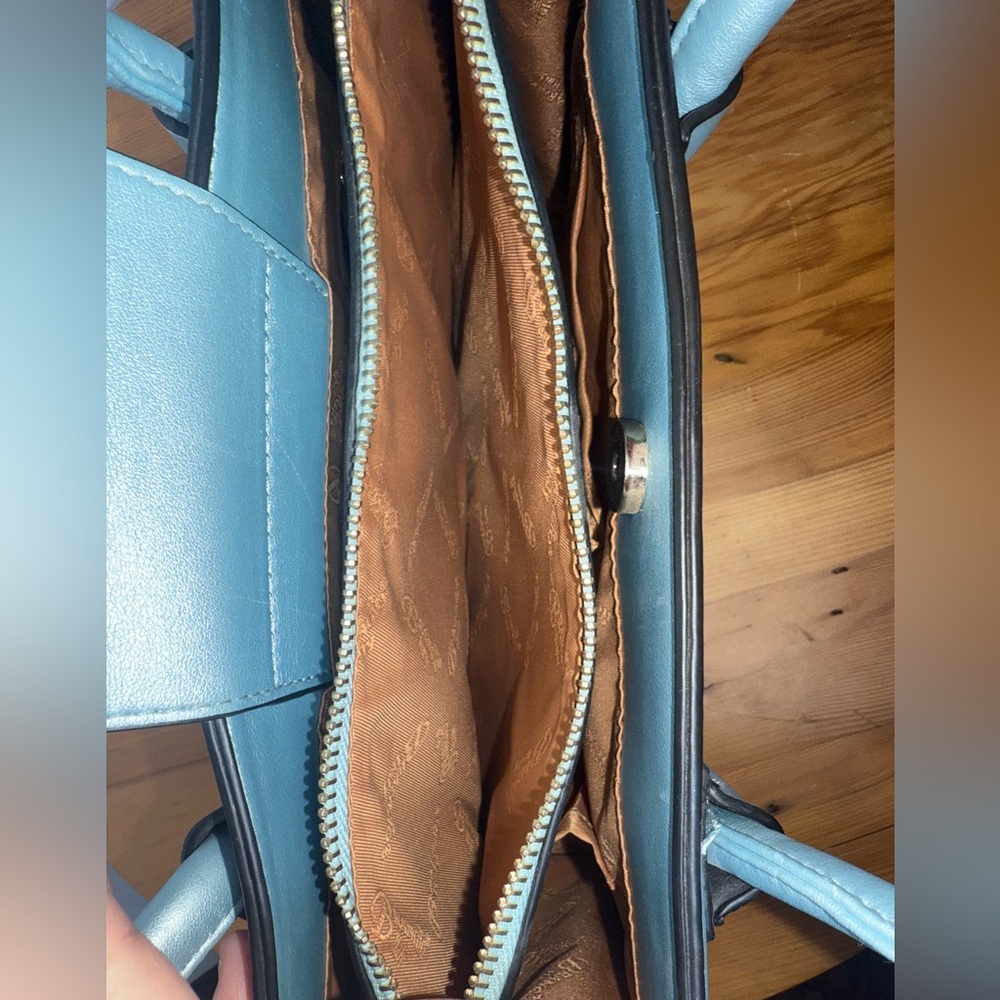 Chic Light Blue Satchel with Patterned Design - Picture 8 of 14